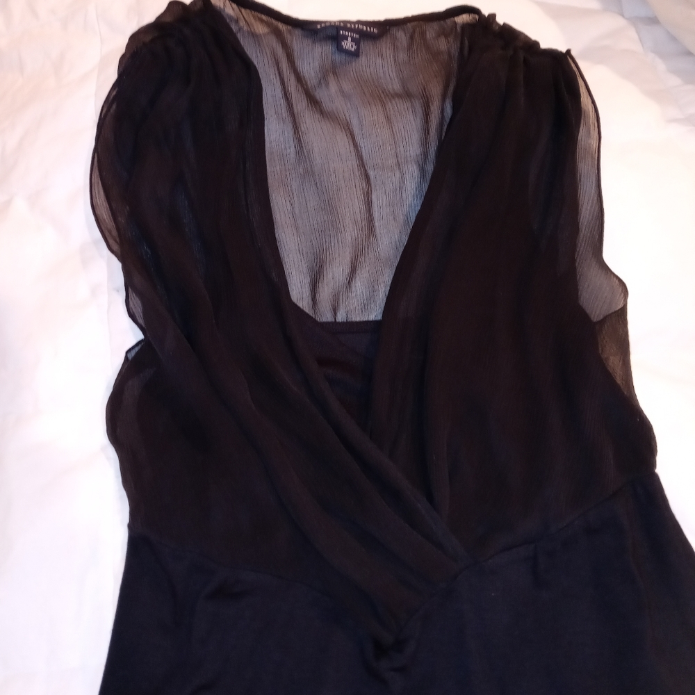 Banana Republic Sleeveless Blouse Small
